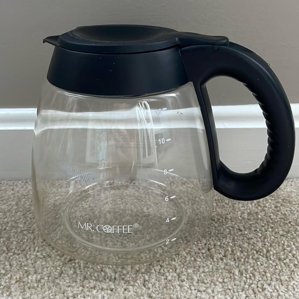 Mr. Coffee 12 Cup Replacement Glass Carafe Black Lid & handle VGC